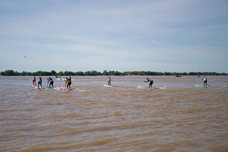 Paddle surf en el Paraná, Rosario